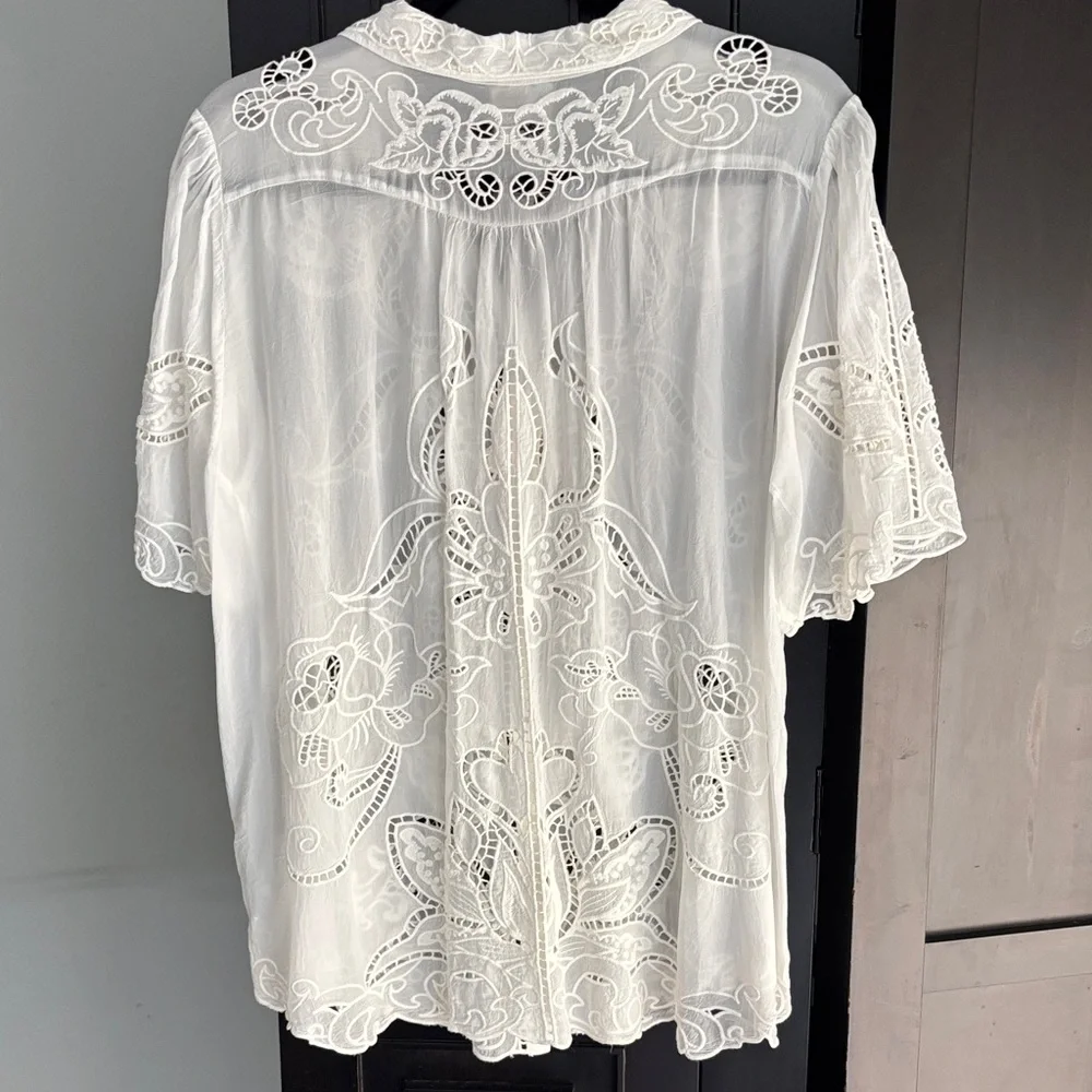 Johnny Was Chryssie button up White Embroidered Blouse - Picture 6 of 9